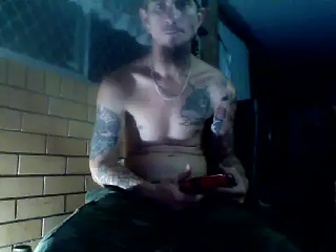 Snapshot of robvegas274 chatting on January 21, 5:20 pm robvegas274 online show from January 21, 5:20 pm