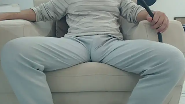 masterxmonster online show from December 4, 12:09 am