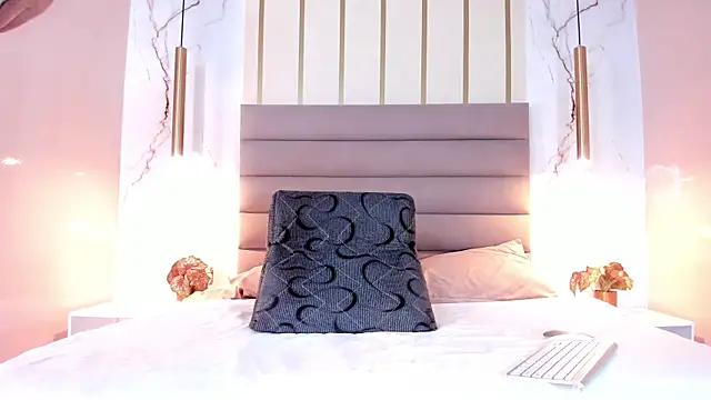 Scarleett 22 online show from June 10, 7:57 pm