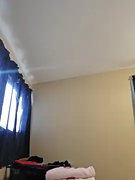 Snapshot of AmethystFoxx chatting on February 20, 9:20 pm AmethystFoxx online show from February 20, 9:20 pm