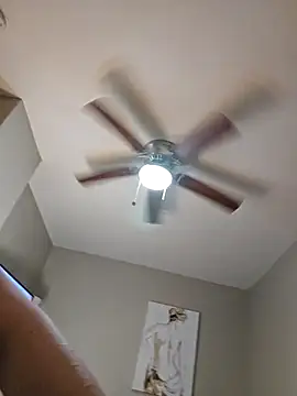 Snapshot of AmethystFoxx chatting on February 25, 12:25 am AmethystFoxx online show from February 25, 12:25 am