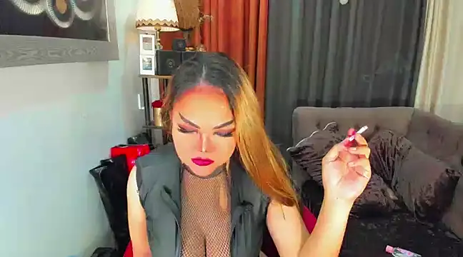 Snapshot of AsianHotieTS chatting on January 19, 8:30 pm AsianHotieTS online show from January 19, 8:30 pm