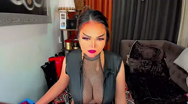 Snapshot of AsianHotieTS chatting on January 21, 11:24 pm AsianHotieTS online show from January 21, 11:24 pm