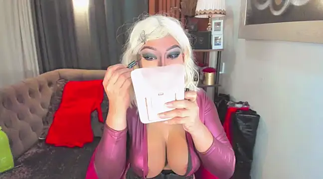 Snapshot of AsianHotieTS chatting on March 4, 7:11 pm AsianHotieTS online show from March 4, 7:11 pm