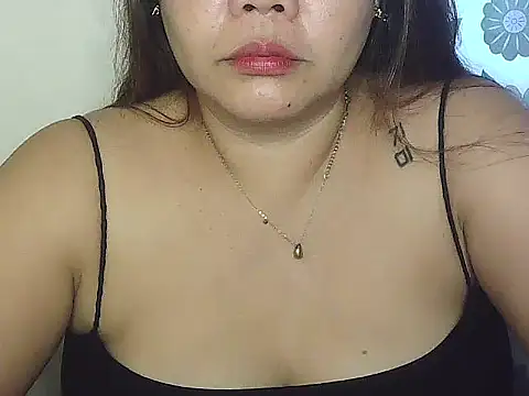 Snapshot of wild_amber25 chatting on October 5, 8:01 am wild amber25 online show from October 5, 8:01 am