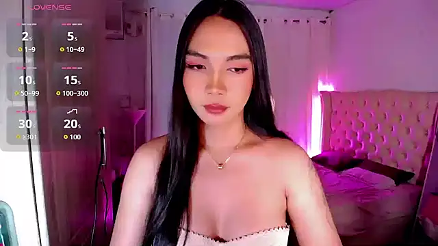Snapshot of malkina69 chatting on February 8, 5:49 pm malkina69 online show from February 8, 5:49 pm