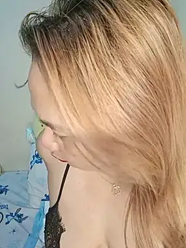 Sweet asian kylie online show from July 28, 3:02 am