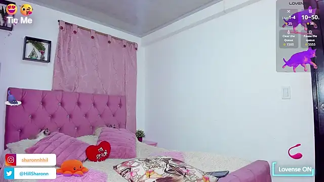 Snapshot of sharon_hill chatting on November 26, 10:33 pm sharon hill online show from November 26, 10:33 pm