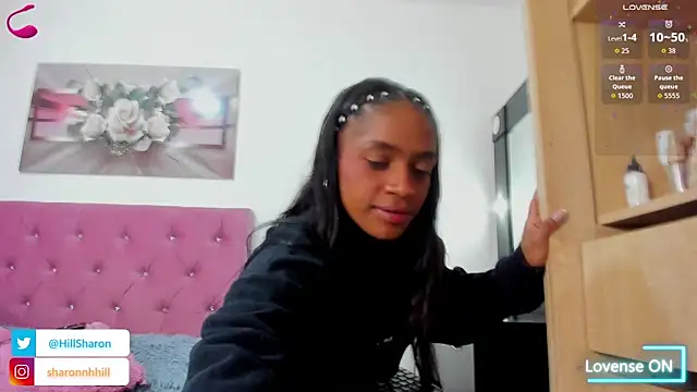 Snapshot of sharon_hill chatting on June 16, 11:29 pm sharon hill online show from June 16, 11:29 pm