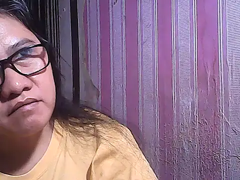 sweetsosie18 online show from November 1, 7:05 pm