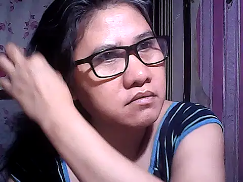 sweetsosie18 online show from November 22, 7:02 pm