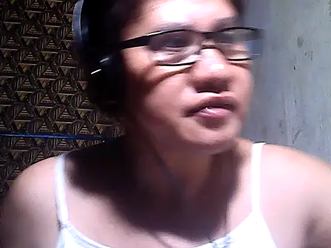 sweetsosie18 online show from February 21, 8:10 pm