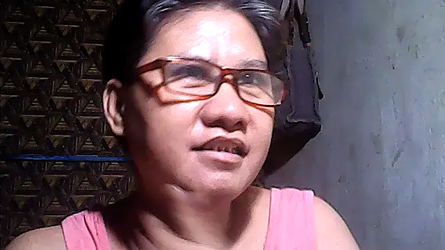 sweetsosie18 online show from April 30, 8:57 pm