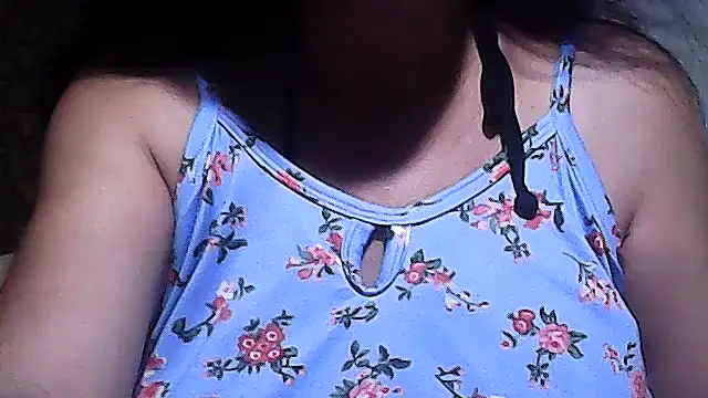 sweetsosie18 online show from June 28, 2:28 am