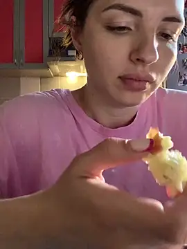 Snapshot of SeducingYoghourt chatting on March 14, 3:06 pm SeducingYoghourt online show from March 14, 3:06 pm