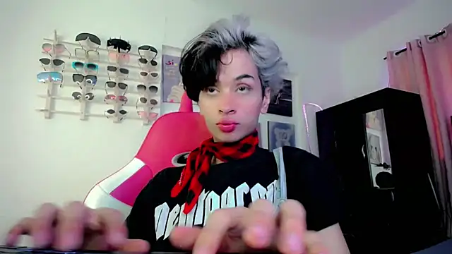 Snapshot of Sweet_Jack1 chatting on March 15, 6:10 pm Sweet Jack1 online show from March 15, 6:10 pm