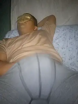 Efrain2090 online show from September 22, 9:00 am