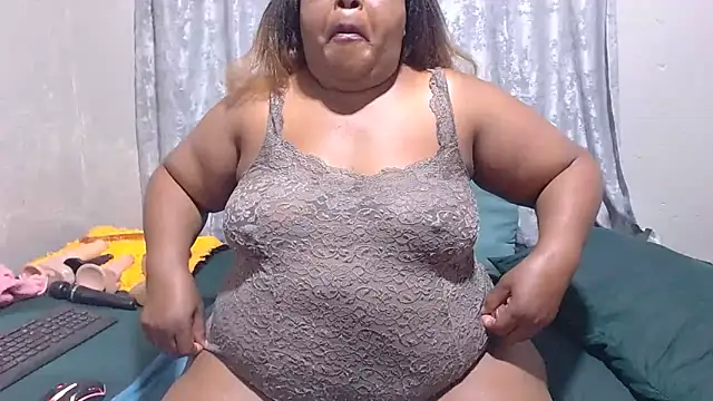 MatureBootyBabe4Uxx online show from May 25, 2:28 am