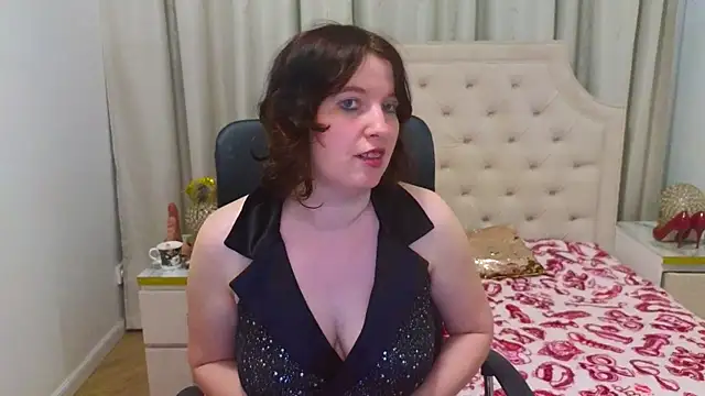 AmazingTori online show from June 6, 1:16 pm