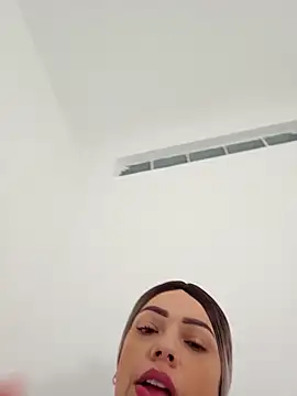 natalygolden69 online show from April 21, 12:00 pm