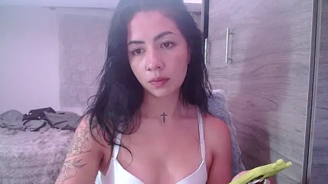 MadisonCambel online show from April 30, 9:30 pm