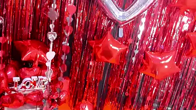 Snapshot of katalina_garcia chatting on February 20, 1:03 am katalina garcia online show from February 20, 1:03 am