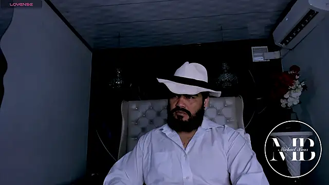 MichaelBear  online show from February 7, 12:09 pm