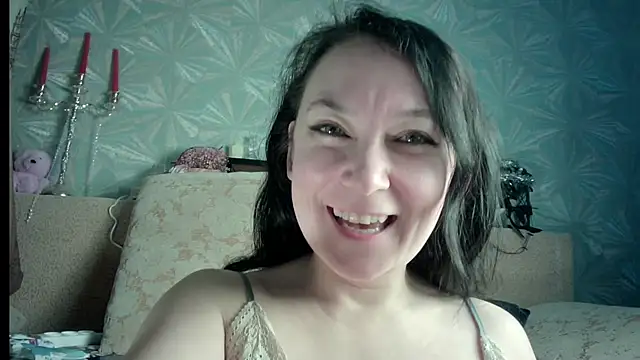 Snapshot of Ria_23 chatting on January 19, 1:43 am Ria 23 online show from January 19, 1:43 am
