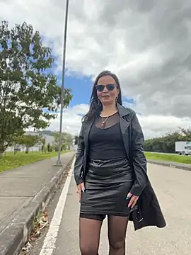 Miss ellien online show from July 13, 3:26 pm