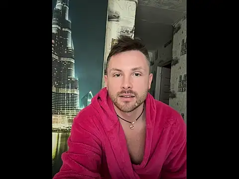 Snapshot of MartinBrandon chatting on May 24, 12:10 pm MartinBrandon online show from May 24, 12:10 pm