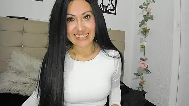 Snapshot of Tania_mature chatting on May 26, 7:43 pm Tania mature online show from May 26, 7:43 pm