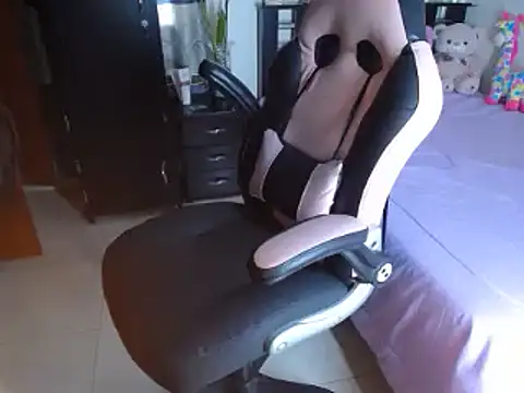 violeta campbell online show from March 5, 6:45 pm