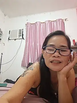 Snapshot of WinterMelon88 chatting on July 11, 6:05 am WinterMelon88 online show from July 11, 6:05 am