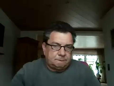 Snapshot of Nobbie444 chatting on April 19, 8:46 am Nobbie444 online show from April 19, 8:46 am