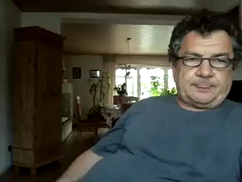 Snapshot of Nobbie444 chatting on May 4, 12:45 pm Nobbie444 online show from May 4, 12:45 pm