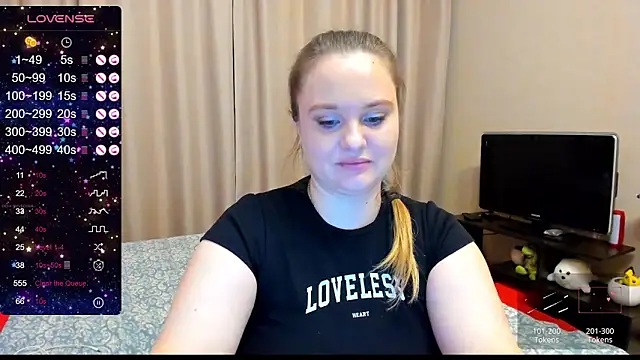 Snapshot of AlanaBrox chatting on December 3, 12:46 am AlanaBrox online show from December 3, 12:46 am