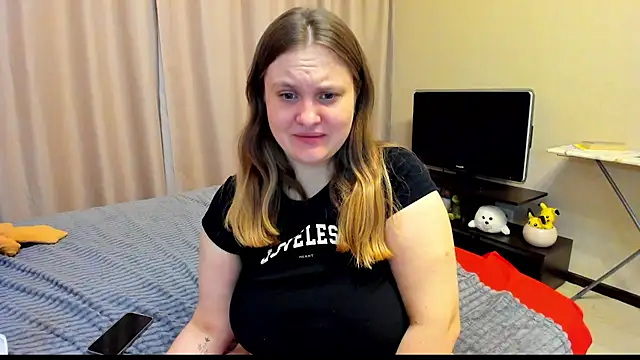 Snapshot of AlanaBrox chatting on March 20, 3:13 am AlanaBrox online show from March 20, 3:13 am