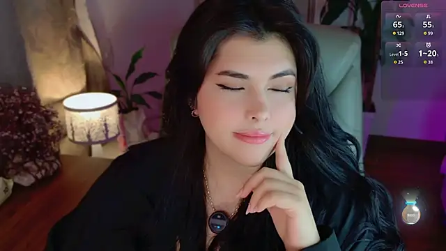 Snapshot of Alyaa_s chatting on June 14, 1:58 am Alyaa s online show from June 14, 1:58 am