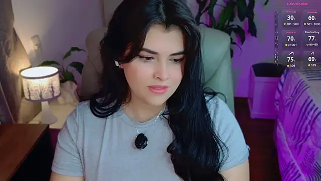 Snapshot of Alyaa_s chatting on June 30, 4:57 am Alyaa s online show from June 30, 4:57 am