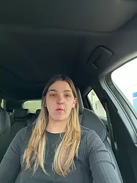 DoriDeluxe66 online show from March 14, 7:36 am