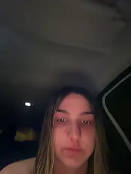 DoriDeluxe66 online show from May 10, 7:41 pm