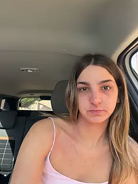 DoriDeluxe66 online show from June 6, 8:19 am