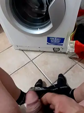 Snapshot of 74bob chatting on February 21, 4:51 am 74bob online show from February 21, 4:51 am