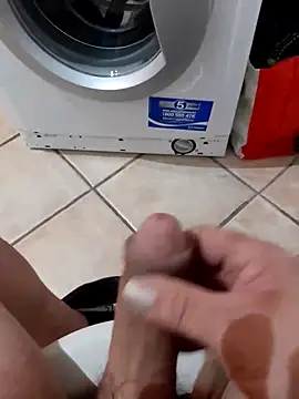 Snapshot of 74bob chatting on March 15, 4:46 am 74bob online show from March 15, 4:46 am