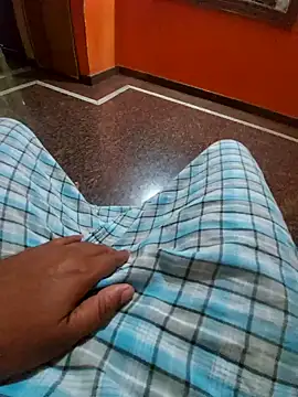 Snapshot of Stripkomal chatting on October 26, 4:24 pm Stripkomal online show from October 26, 4:24 pm