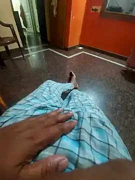 Snapshot of Stripkomal chatting on November 5, 4:29 pm Stripkomal online show from November 5, 4:29 pm