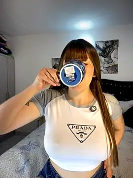 Snapshot of carolina16love chatting on November 17, 9:53 pm carolina16love online show from November 17, 9:53 pm