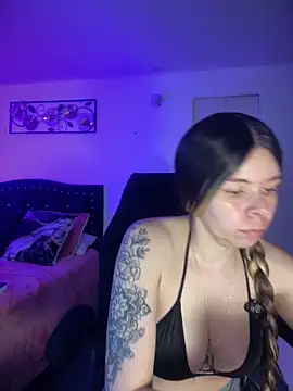 Snapshot of carolina16love chatting on March 27, 9:58 pm carolina16love online show from March 27, 9:58 pm