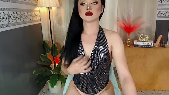 Snapshot of SeductiveAsianTs chatting on June 4, 9:54 pm SeductiveAsianTs online show from June 4, 9:54 pm