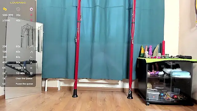 Snapshot of all_shades_dreams chatting on December 6, 8:05 am all shades dreams online show from December 6, 8:05 am